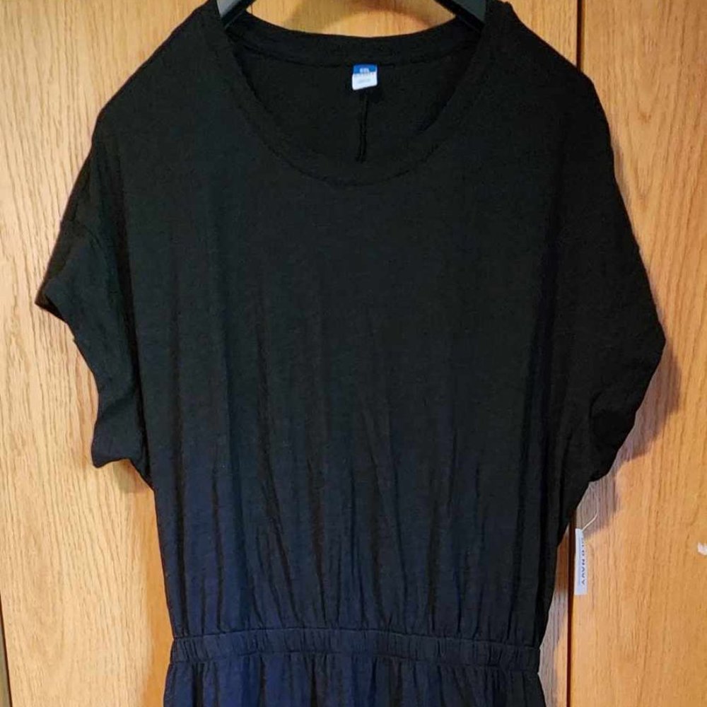 Old Navy Maxi Dress with open back